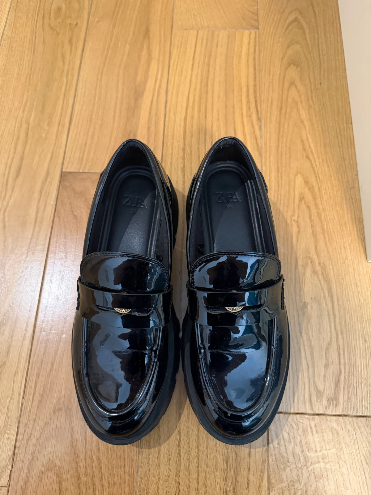 Zara Loafers 39