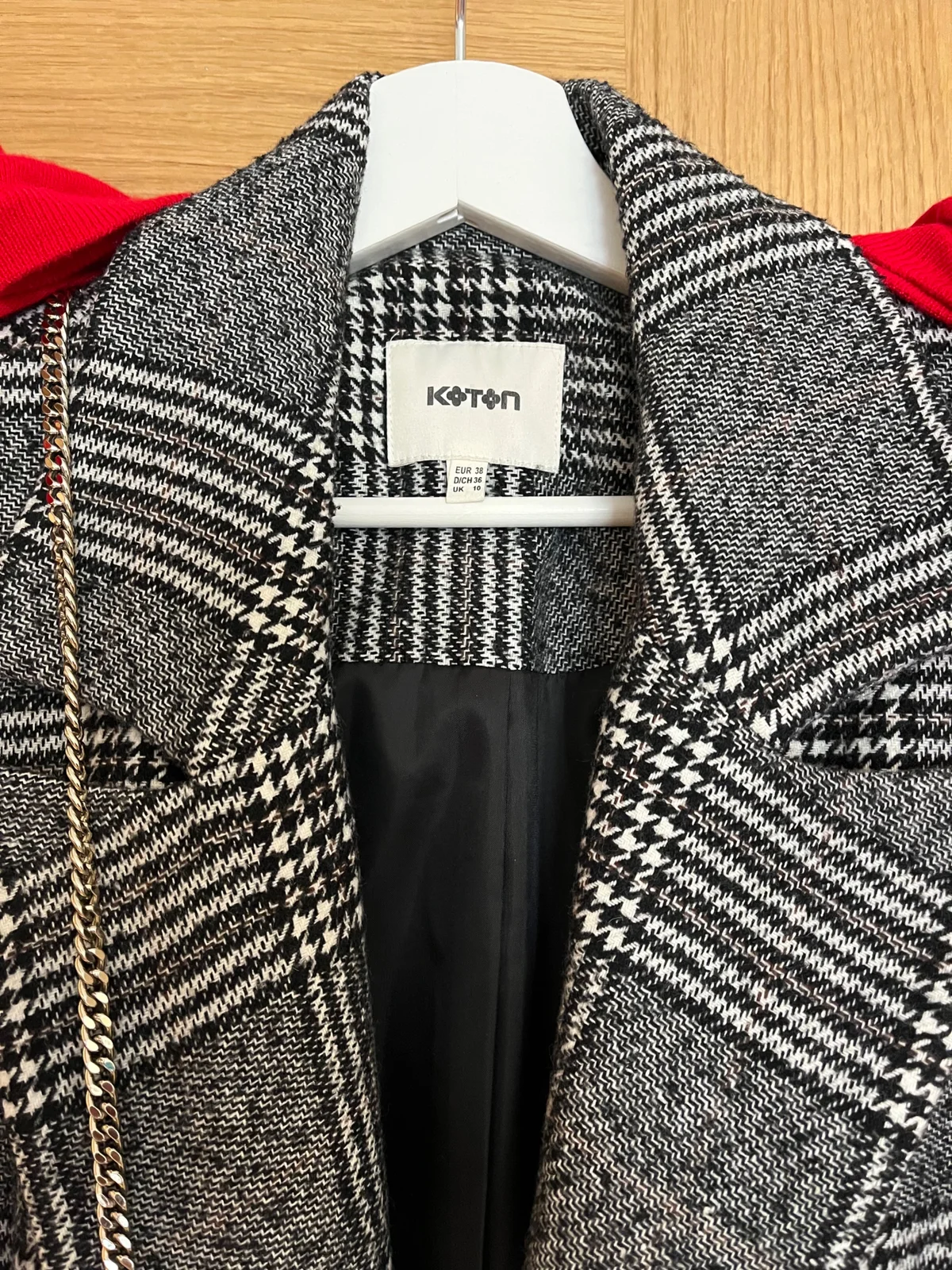 Sivi kaput windowpane dezen