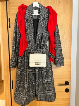 Sivi kaput windowpane dezen