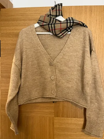 Stradivarius camel kardigan
