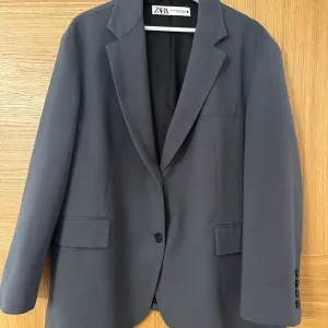 Zara sivi oversize sako S