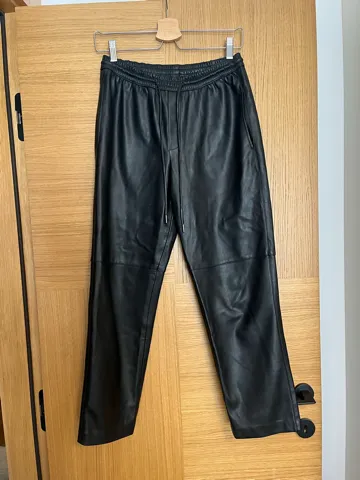 Mango kožne pantalone