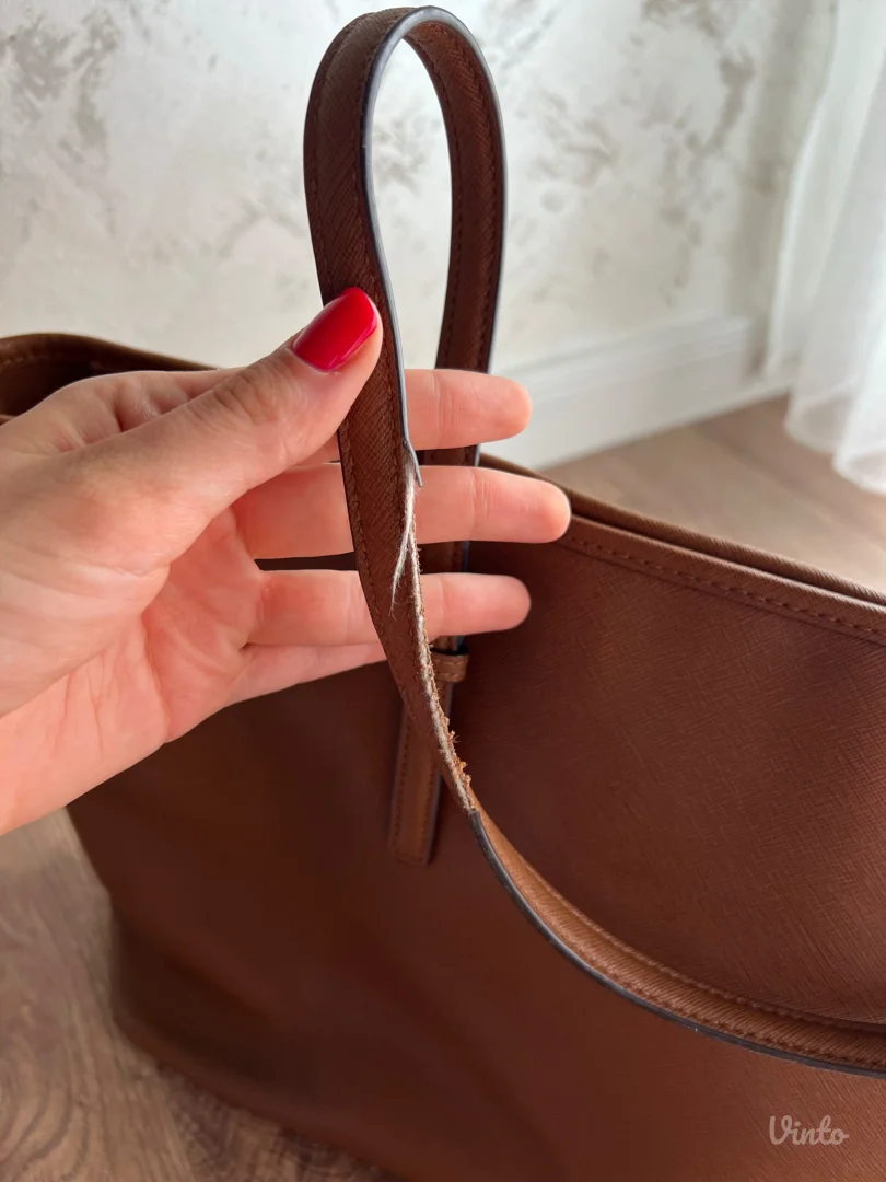 Michael Kors Jet Set Bag