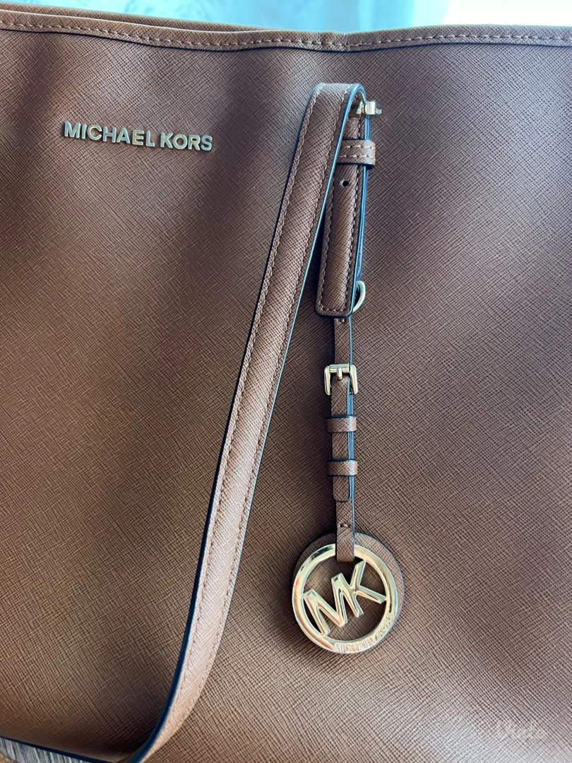 Michael Kors Jet Set Bag