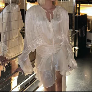 Prelepa svetlucava haljina