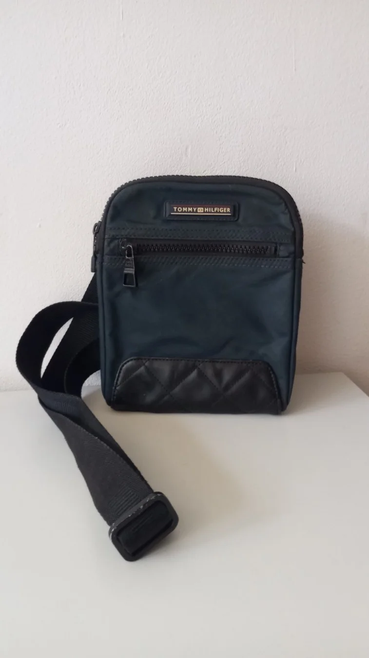 Tommy Hilfiger torba