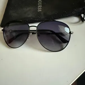 Guess original naočare za sunce