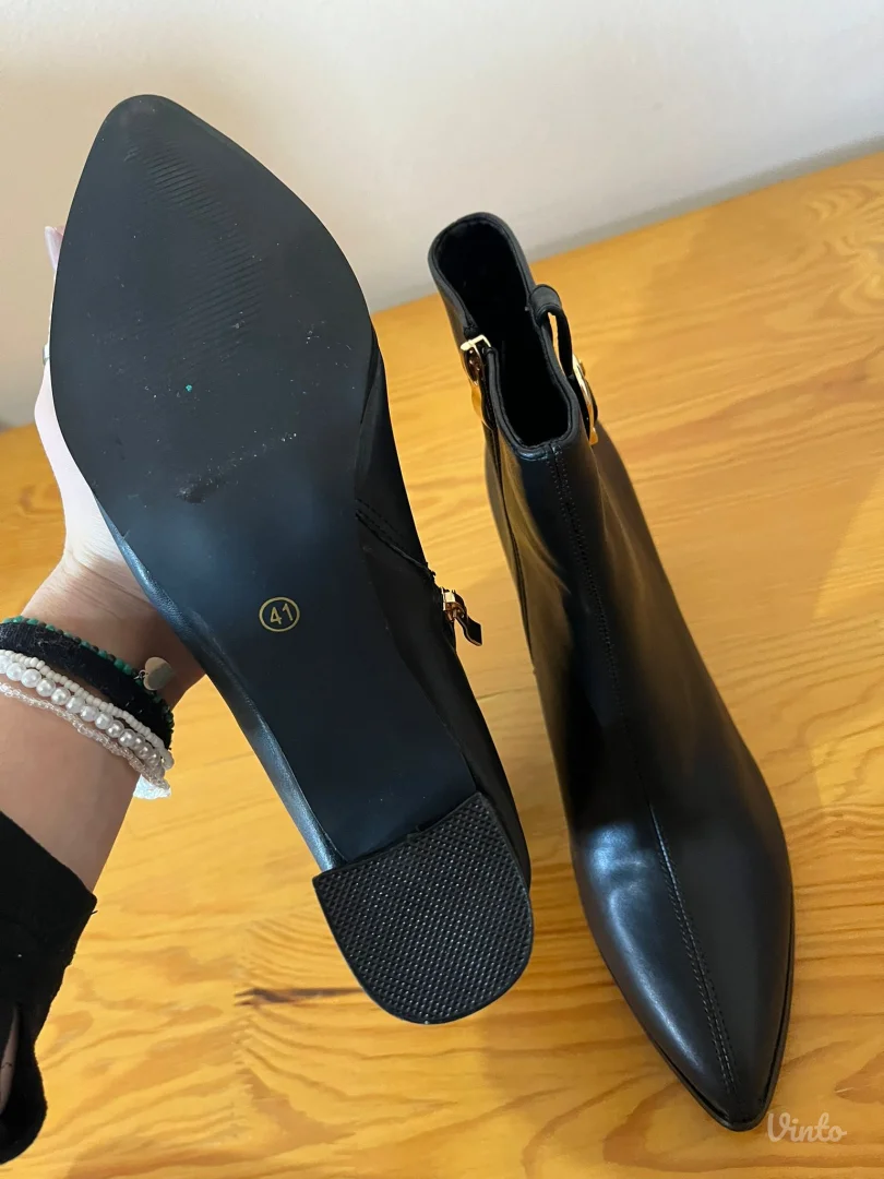 Čizme gležnjače, 40, NOVO