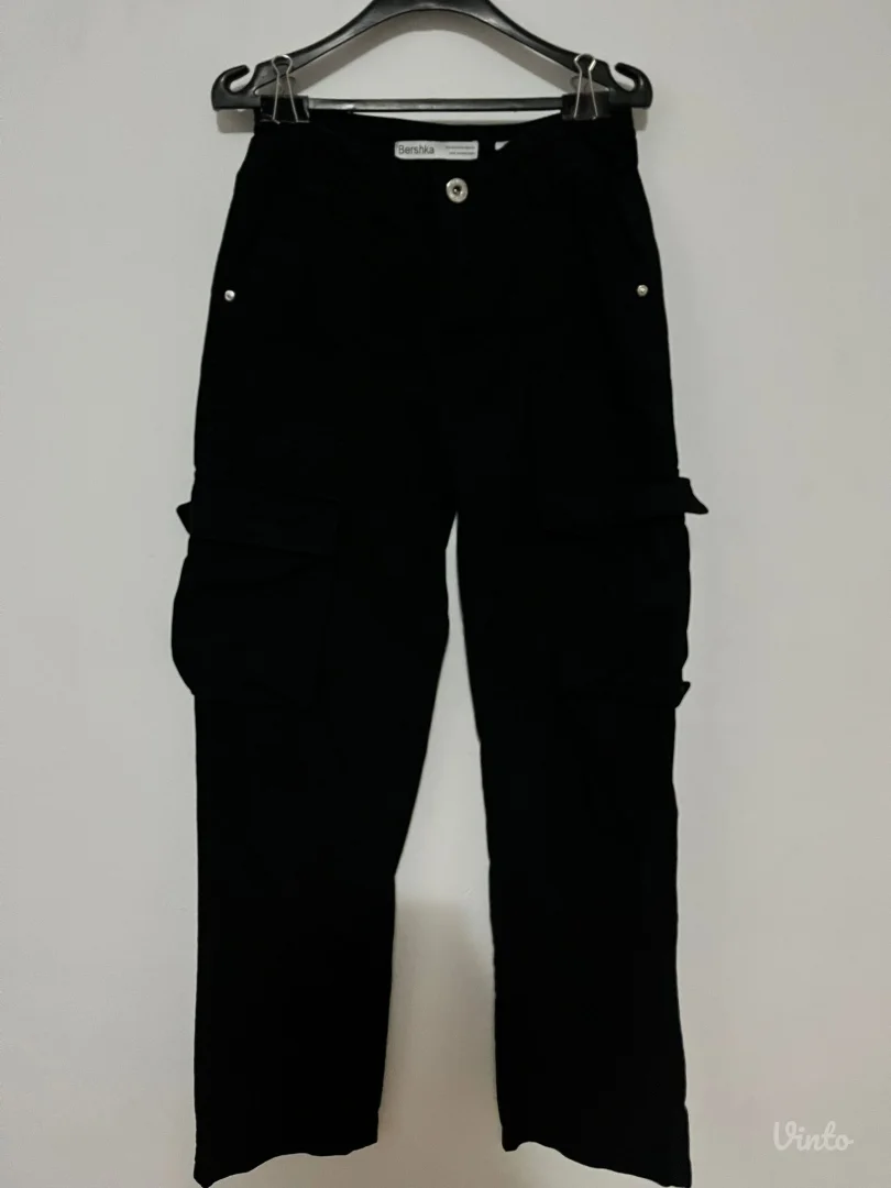 Bershka cargo farmerke, 34,KAO NOVE
