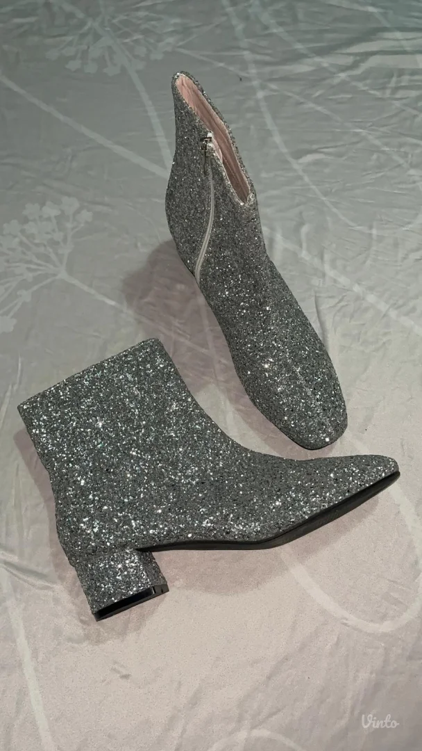 Srebrne gležnjače, 40-40,5 NOVO