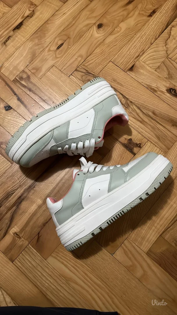 Bershka patike, 38, KAO NOVE