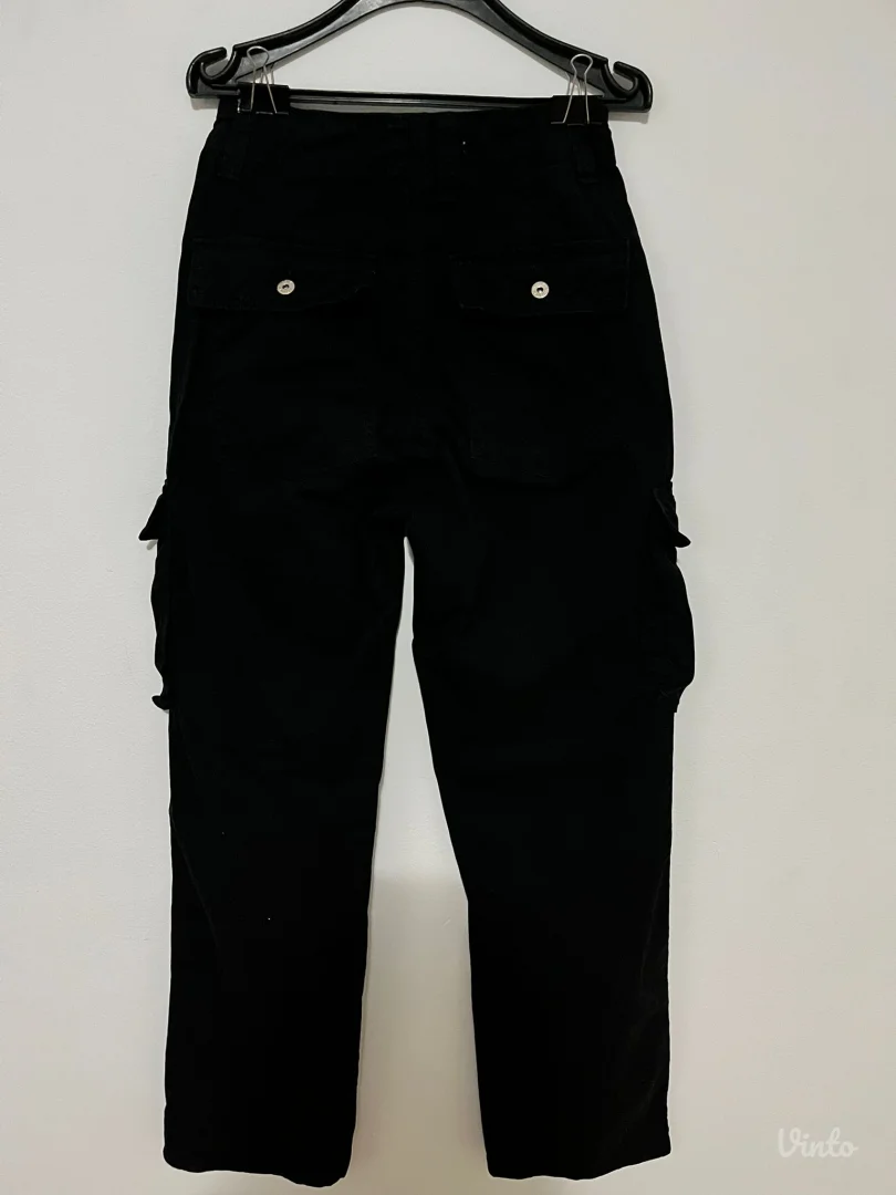 Bershka cargo farmerke, 34,KAO NOVE