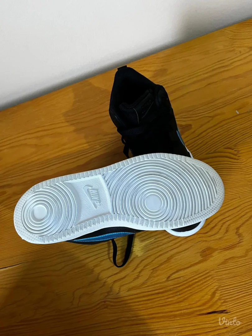 NIKE COURT patike, 38, NOVO sa etiketom