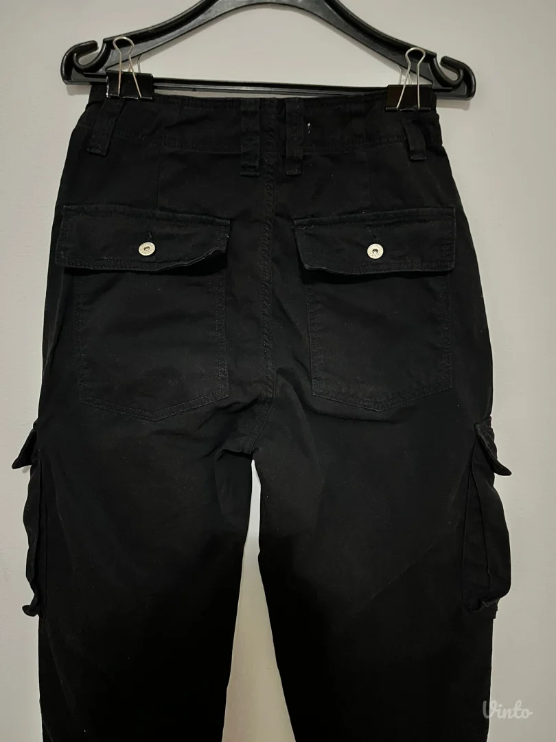 Bershka cargo farmerke, 34,KAO NOVE