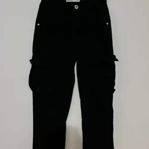 Bershka cargo farmerke, 34,KAO NOVE