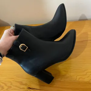 Čizme gležnjače, 40, NOVO