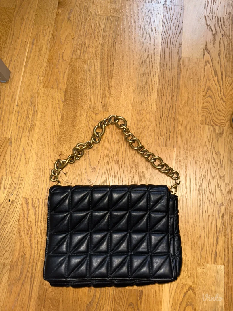 Zara crna torba