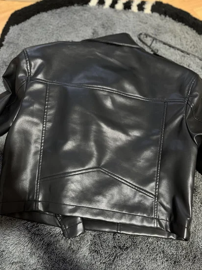 Stradivarius kozna jakna