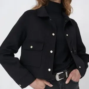 Kraći crni kaput/jakna