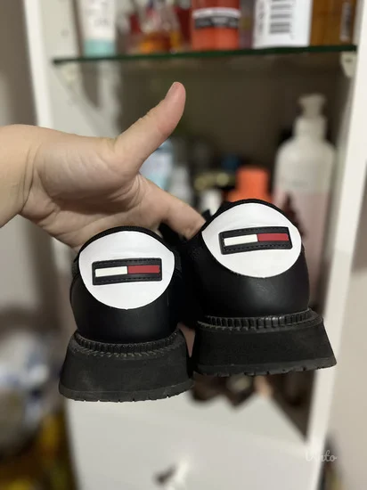 Tommy Hilfiger patike