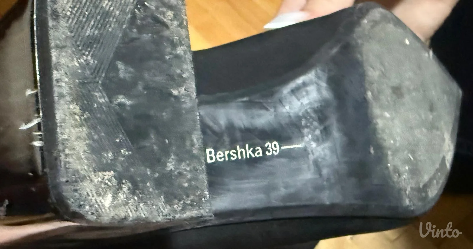 Bershka stikle
