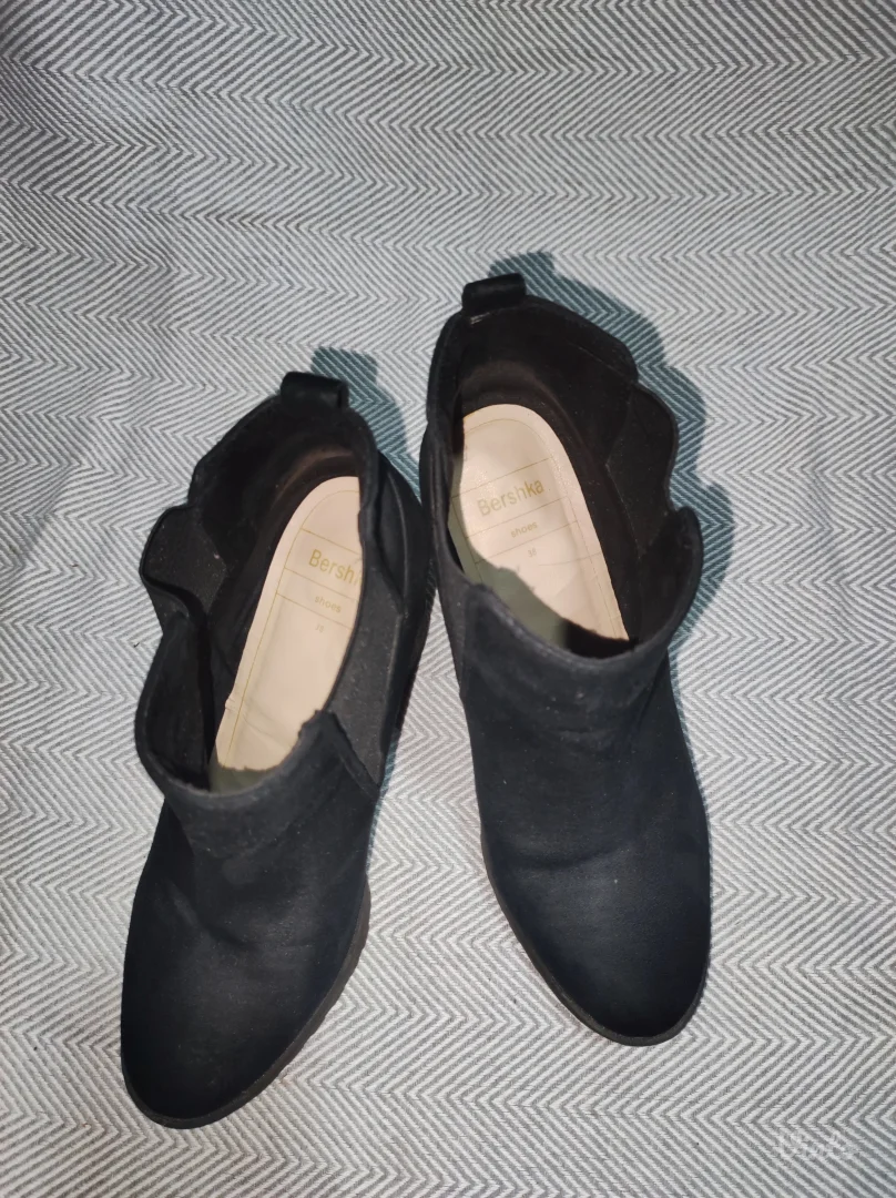 Bershka gležnjače