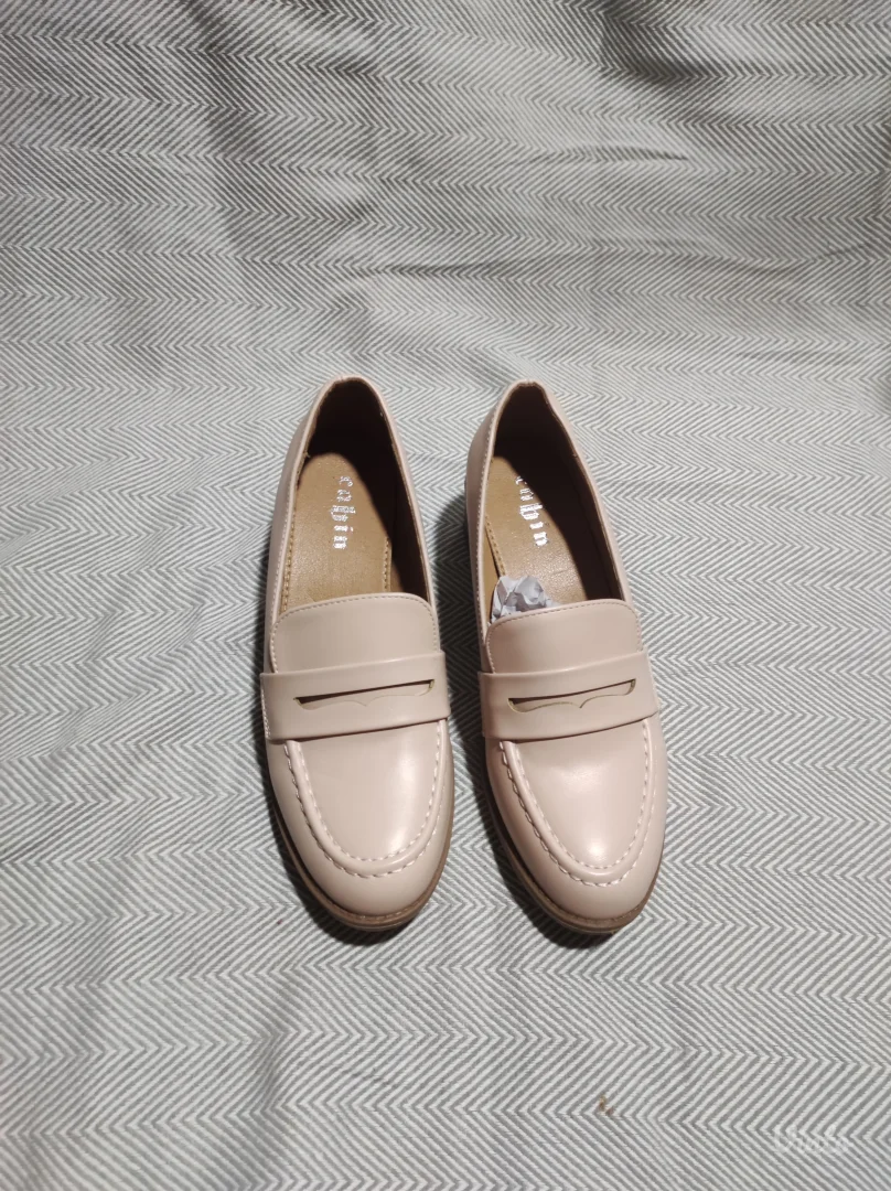 Roze cipele mokasine