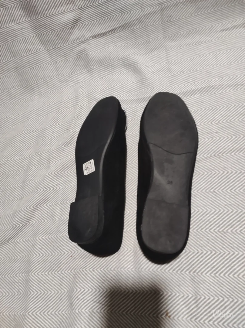 Crne elegantne baletanke