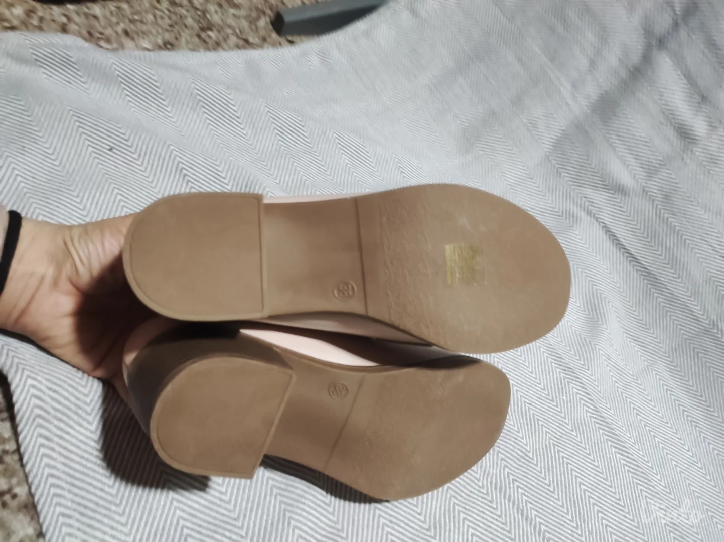 Roze cipele mokasine