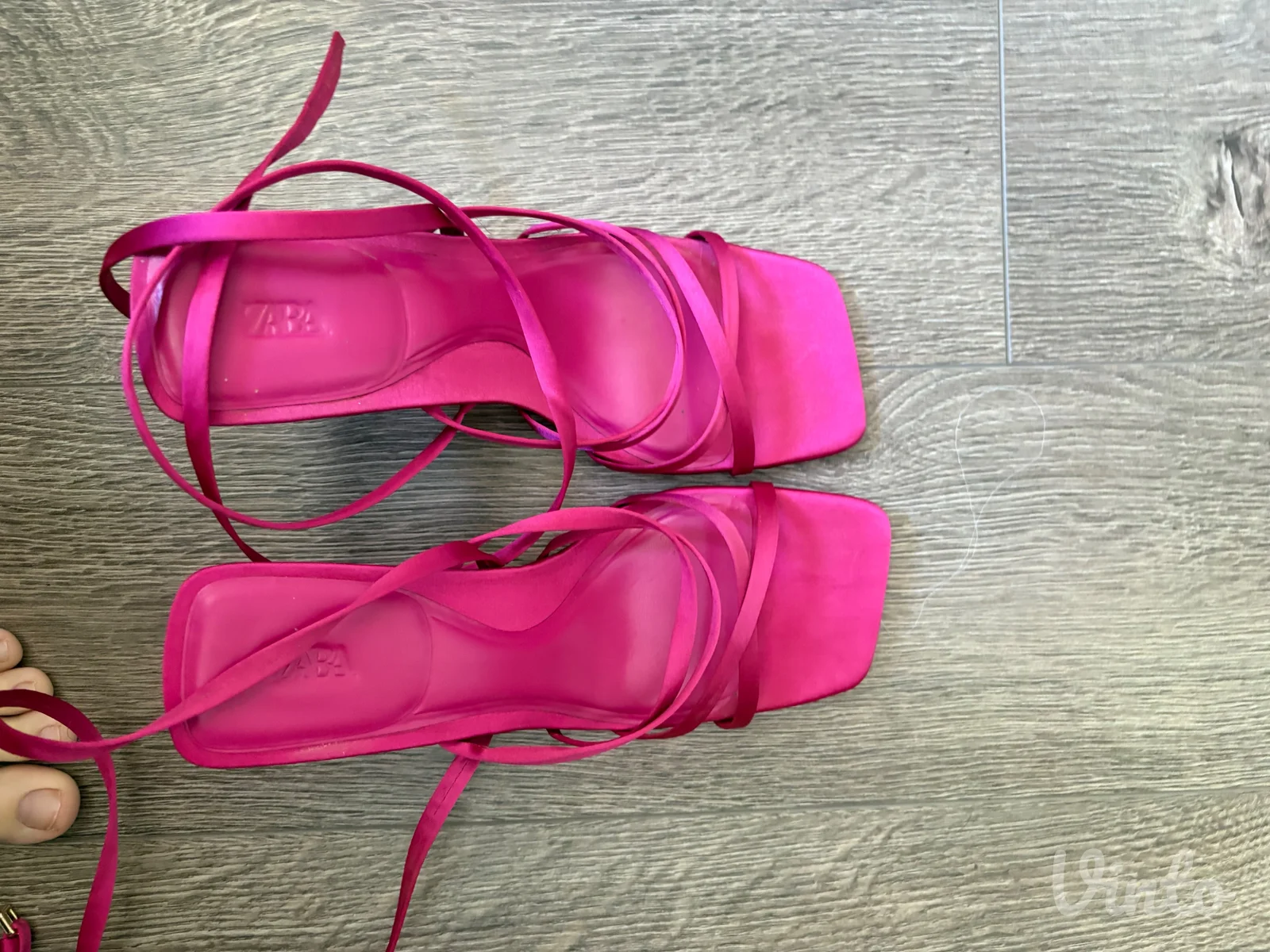 Zara sandale nove