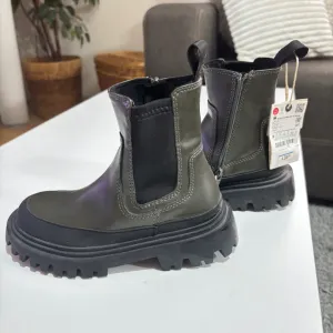 Zara decije cipele br.30