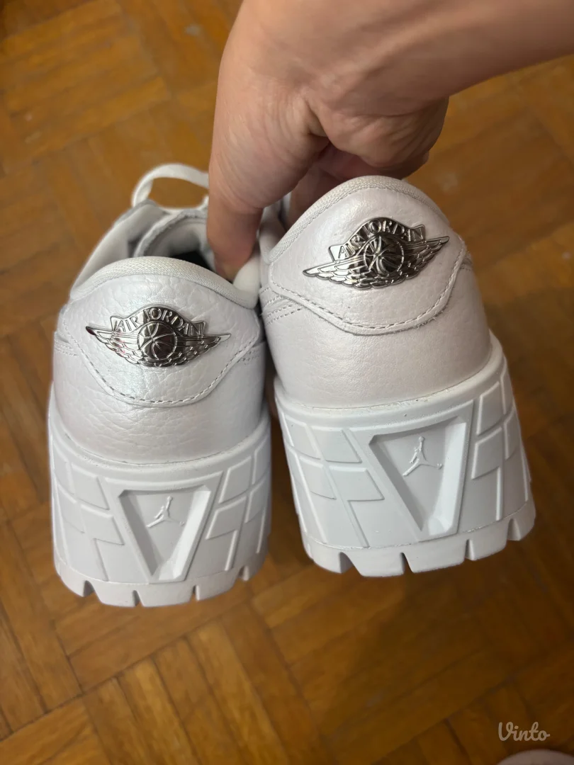 Nike Air Jordan Low 1 patike original 38