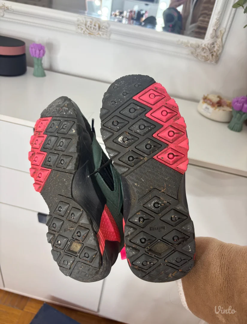 Reebok Aztrek kožne patike