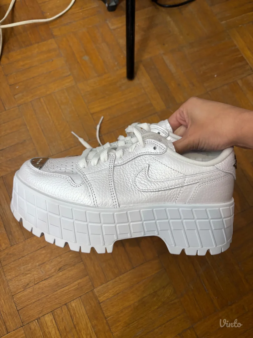 Nike Air Jordan Low 1 patike original 38