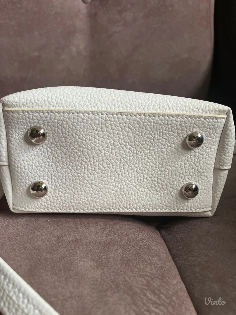 Mika handmade bela torbica