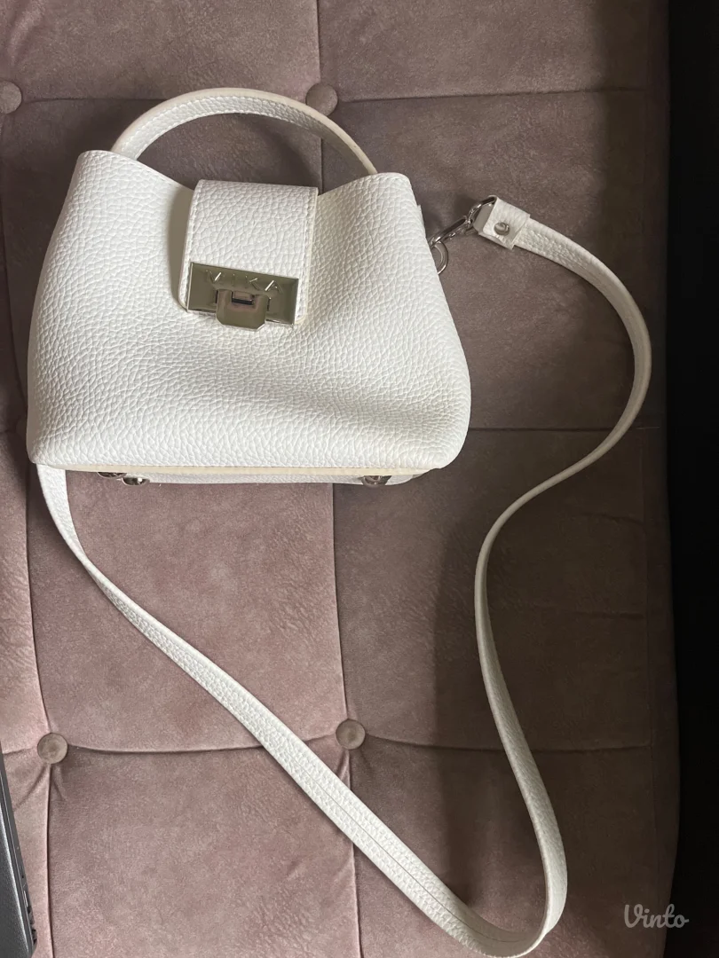 Mika handmade bela torbica