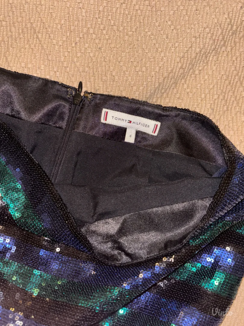 Tommy Hilfiger suknja