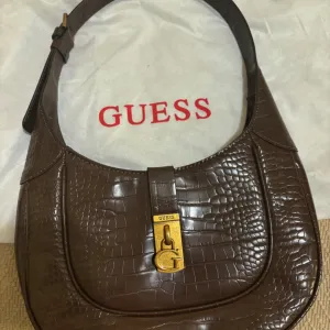 Guess torba