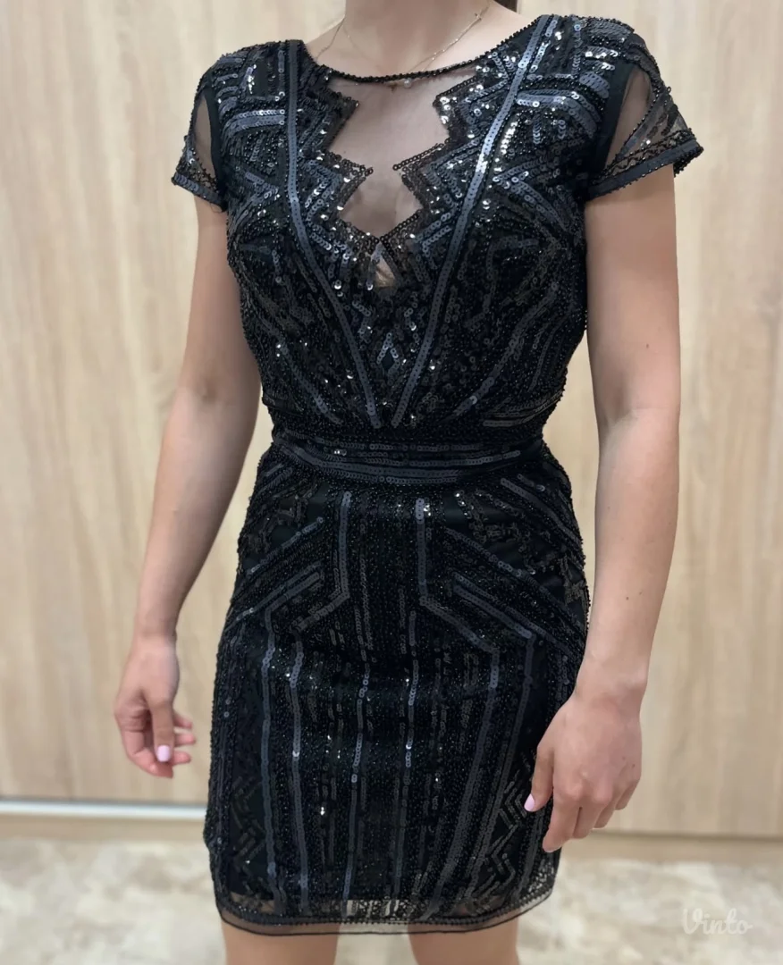 Crna haljina sa perlicama