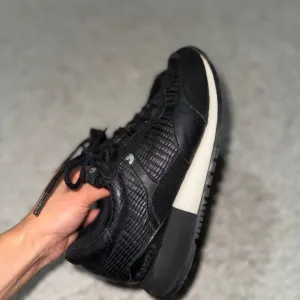 Gioseppo Crne patike