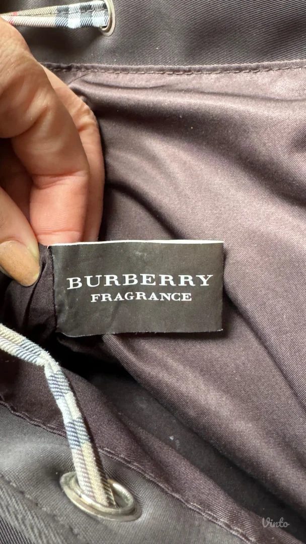 Burberry Fragrance Ranac Original, Kao Nov