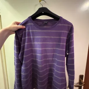 Muska majica na duge rukave