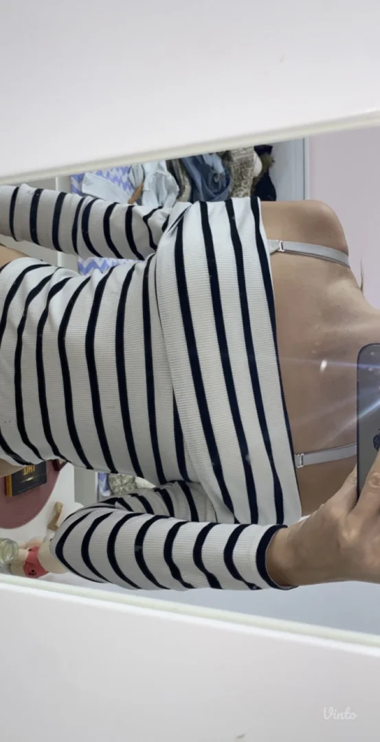 Sinsay- majica na duge rukave