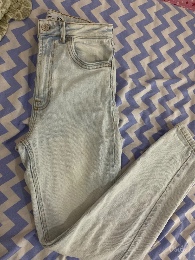 Stradivarius-farmerke