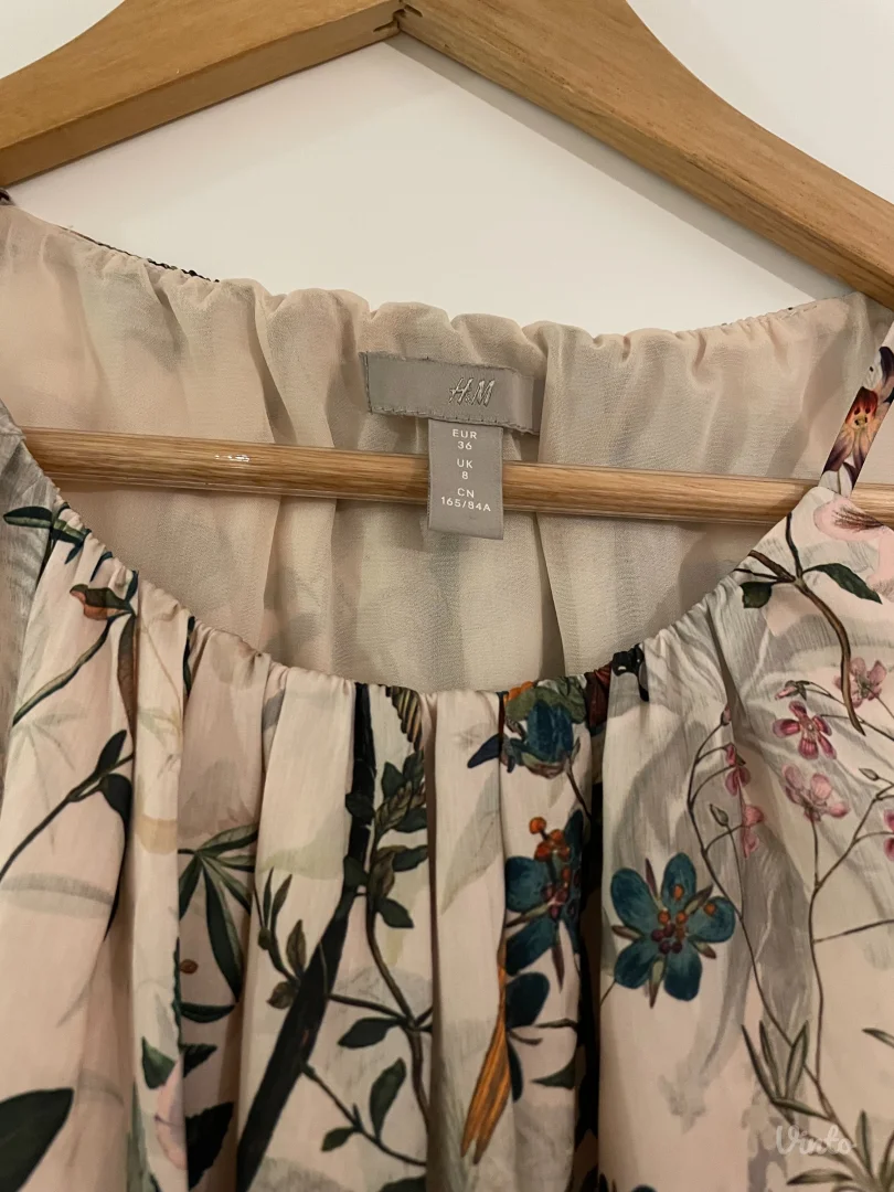 Prelepa duga cvetna haljina