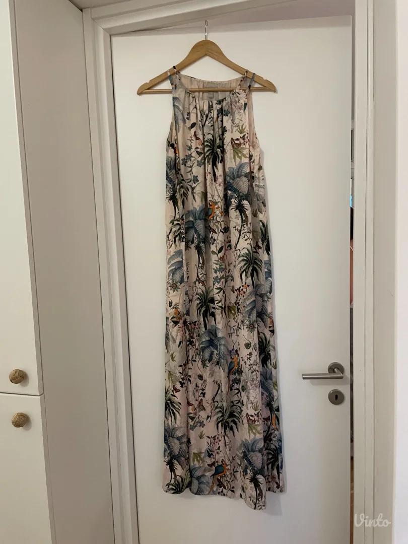 Prelepa duga cvetna haljina