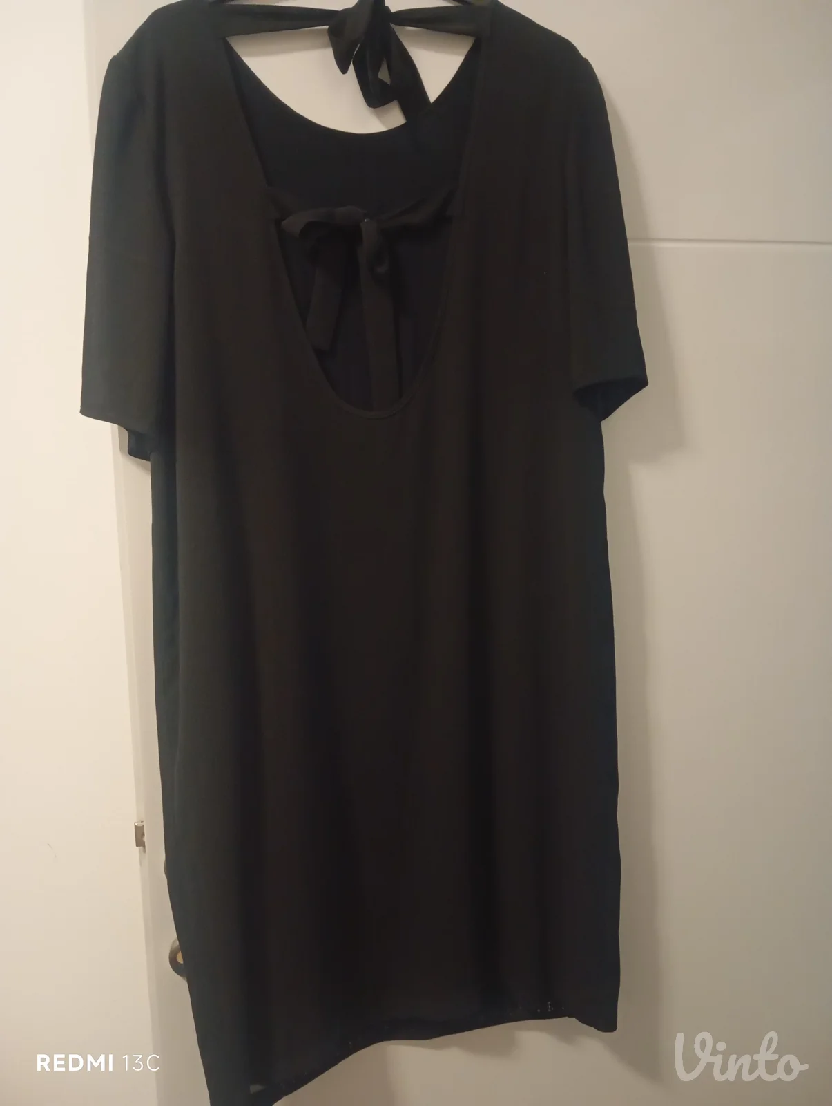 Ps fashion elegantna crna haljina sa šljokicama -jednom obučena
