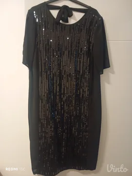 Ps fashion elegantna crna haljina sa šljokicama -jednom obučena