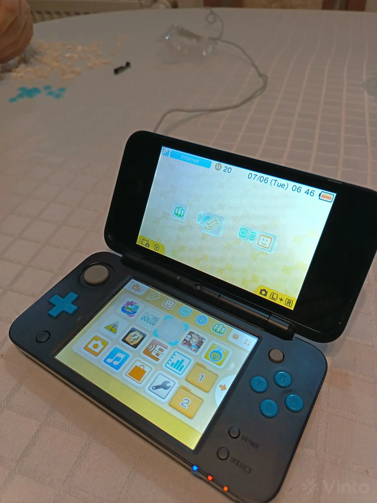 Nintendo 2Ds XL + 4 igrice
