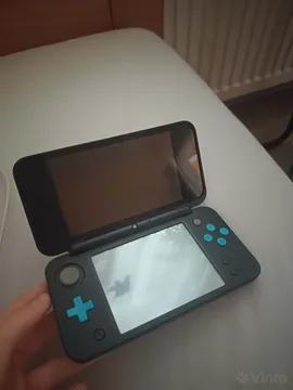 Nintendo 2Ds XL + 4 igrice